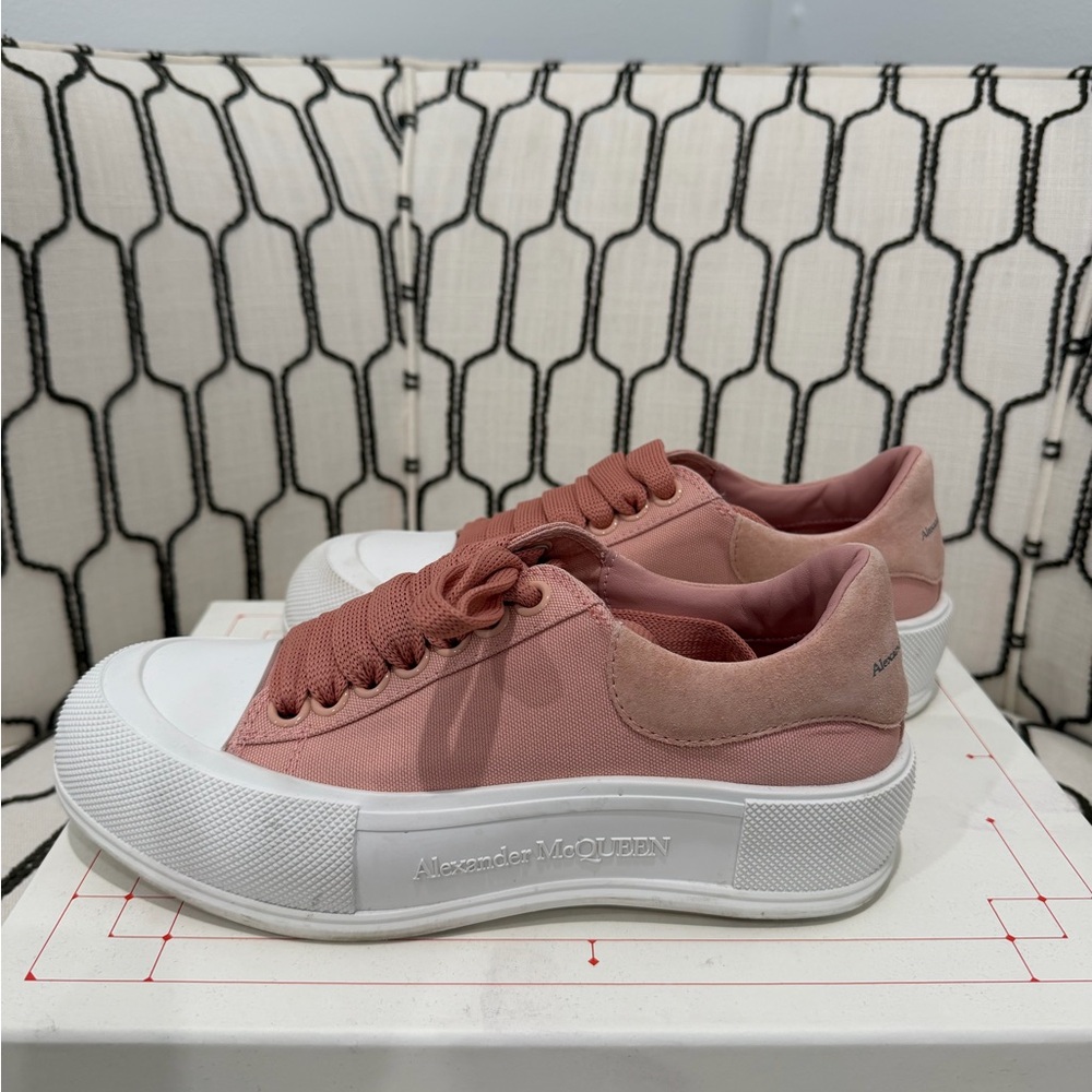 Alexander McQueen Women's Blush Pink Sneakers